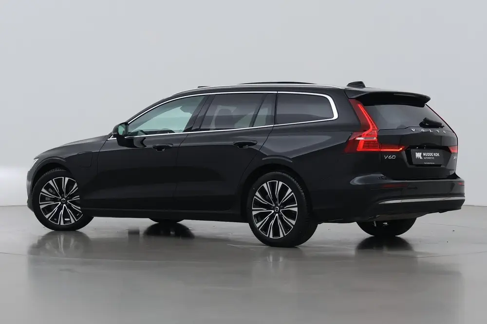 Volvo V60 T6 Plus Bright uit 2025, foto 2