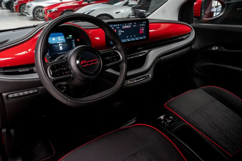 Fiat 500 24 kWh Navi Airco Stoelverwarming Cruise C uit 2023, foto 18