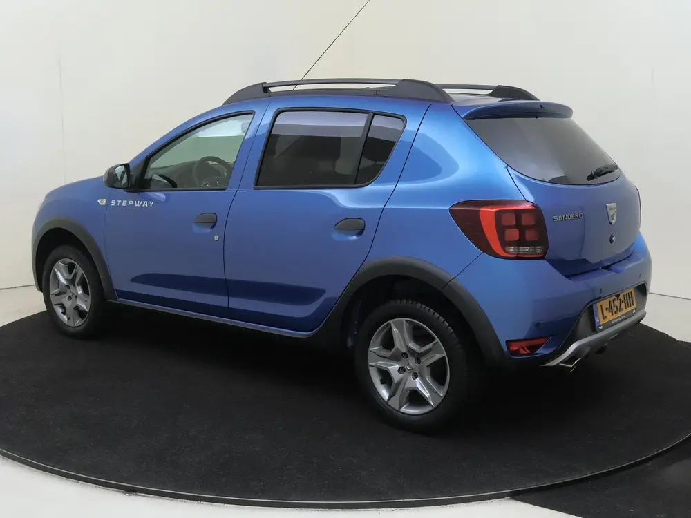 Dacia Sandero TCe90 Tech Road | Navigatie | Parkeersensoren uit 2019, foto 3