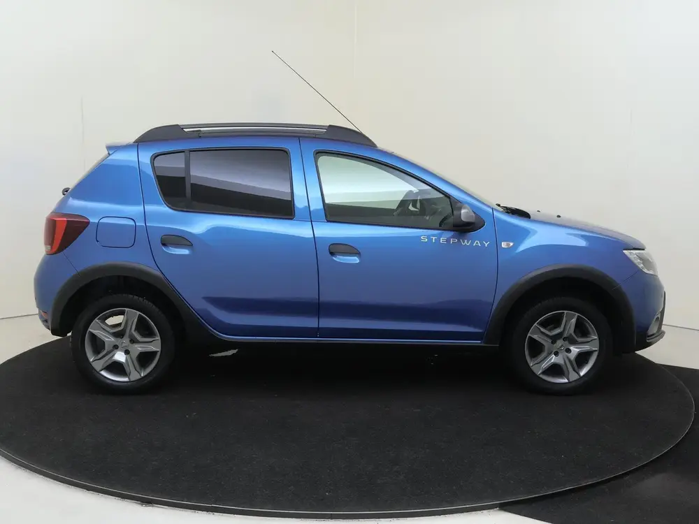 Dacia Sandero TCe90 Tech Road | Navigatie | Parkeersensoren uit 2019, foto 9