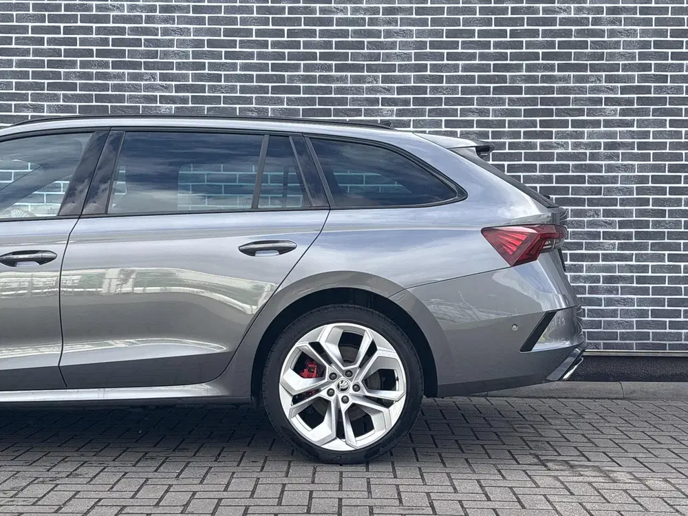 Skoda Octavia 1.4 TSI RS iV PHEV Business uit 2022, foto 17