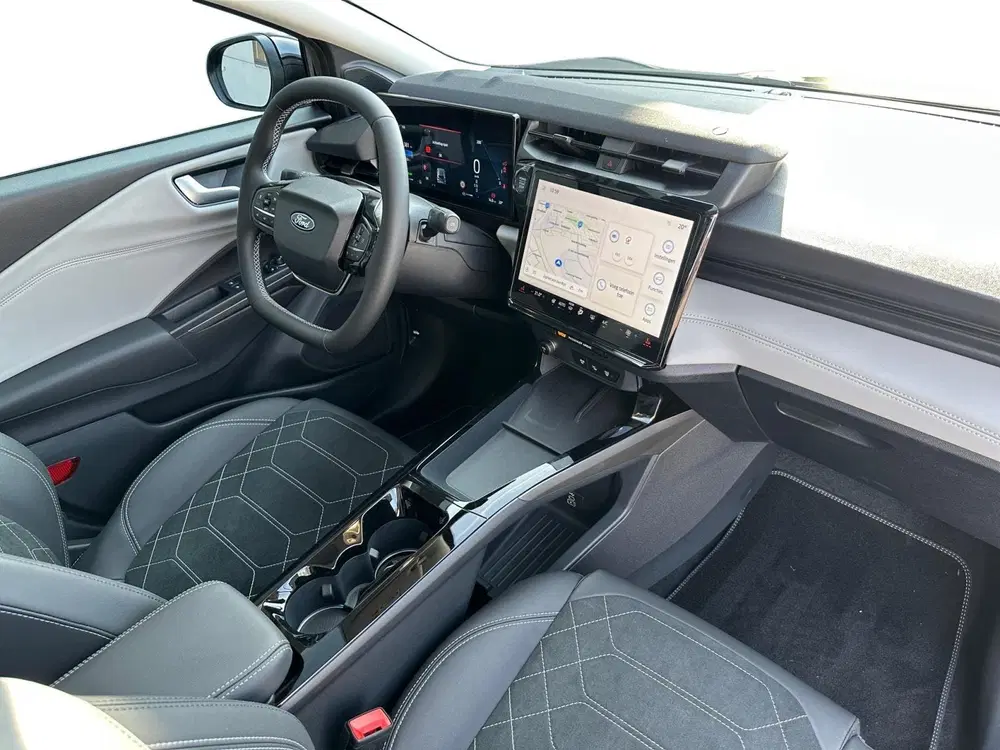 Ford Puma Gen-E Premium 44 kWh uit 2025, foto 16
