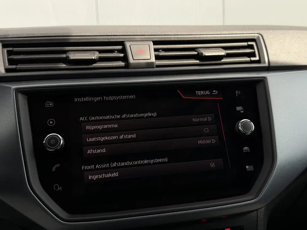 SEAT Arona 1.0 TSI Style Business Intense Automaat Carplay/T uit 2019, foto 11
