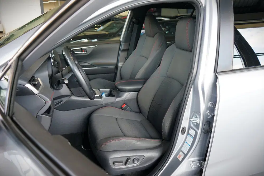 Toyota RAV 4 2.5 Plug-in Hybrid AWD Dynamic uit 2020, foto 5
