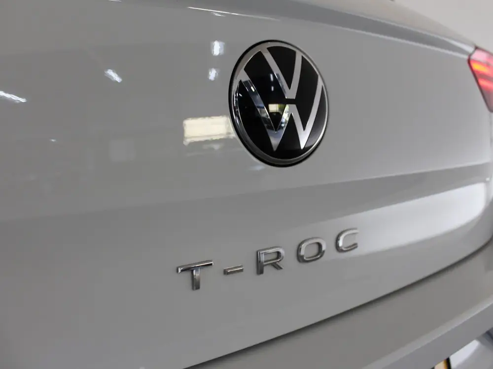Volkswagen T-Roc 1.5 TSI Sport Business R (bj 2021) uit 2021, foto 20