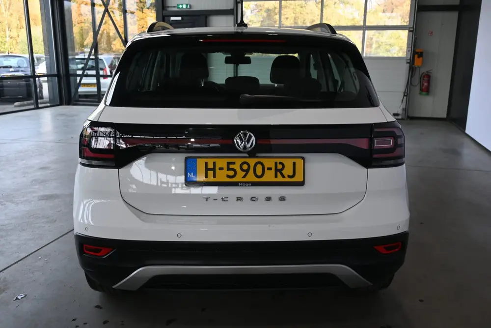 Volkswagen T-Cross 1.0 TSI Life Clima Cruise Control Navigat uit 2020, foto 15