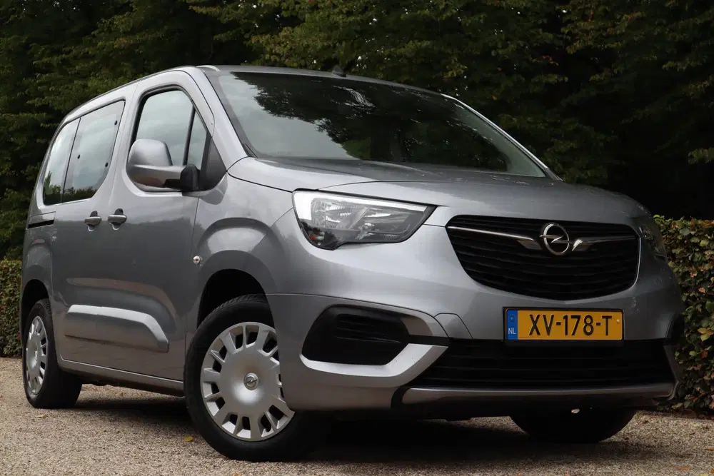Opel Combo 1.2 Turbo L1H1 Edition uit 2019, foto 3