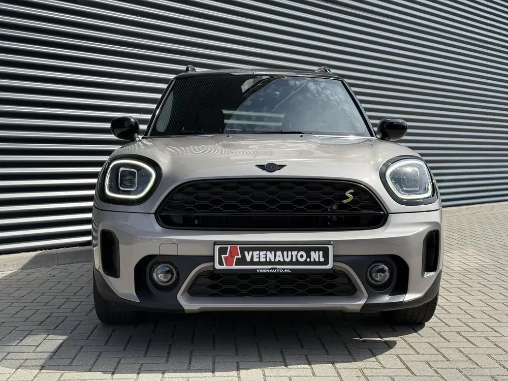 Mini Countryman 2.0 Cooper SE ALL4 Camera uit 2022, foto 2