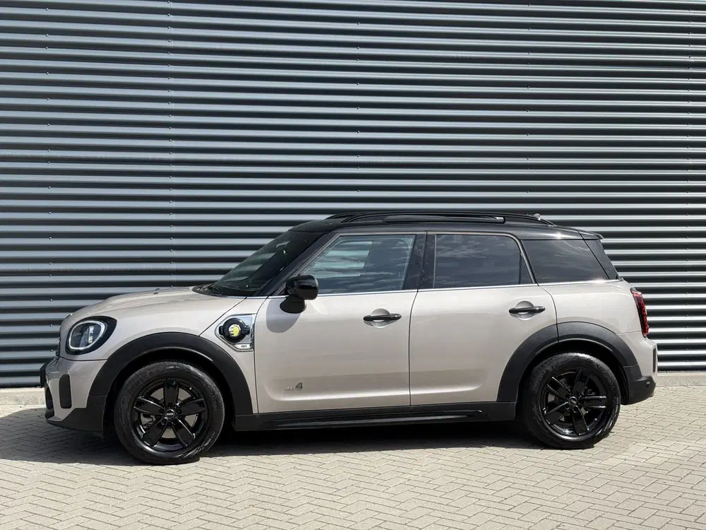 Mini Countryman 2.0 Cooper SE ALL4 Camera uit 2022, foto 4