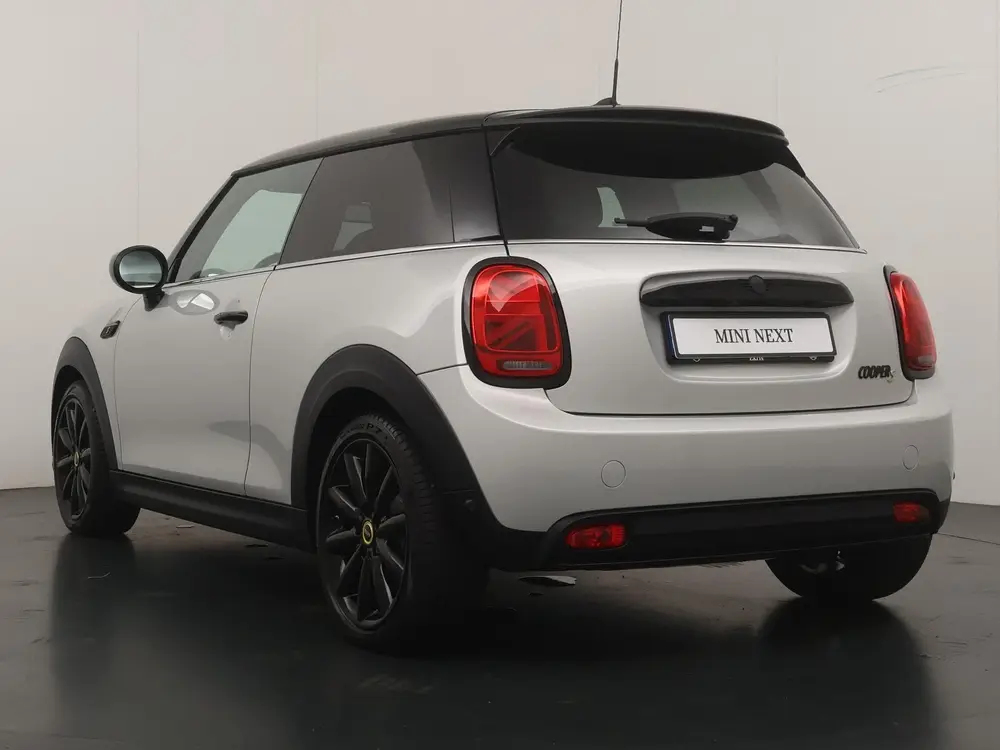 Mini Electric MINI Yours uit 2021, foto 11