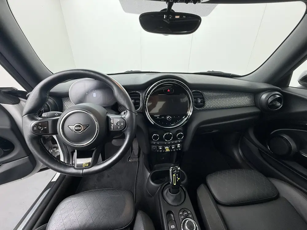 Mini Electric MINI Yours uit 2021, foto 5