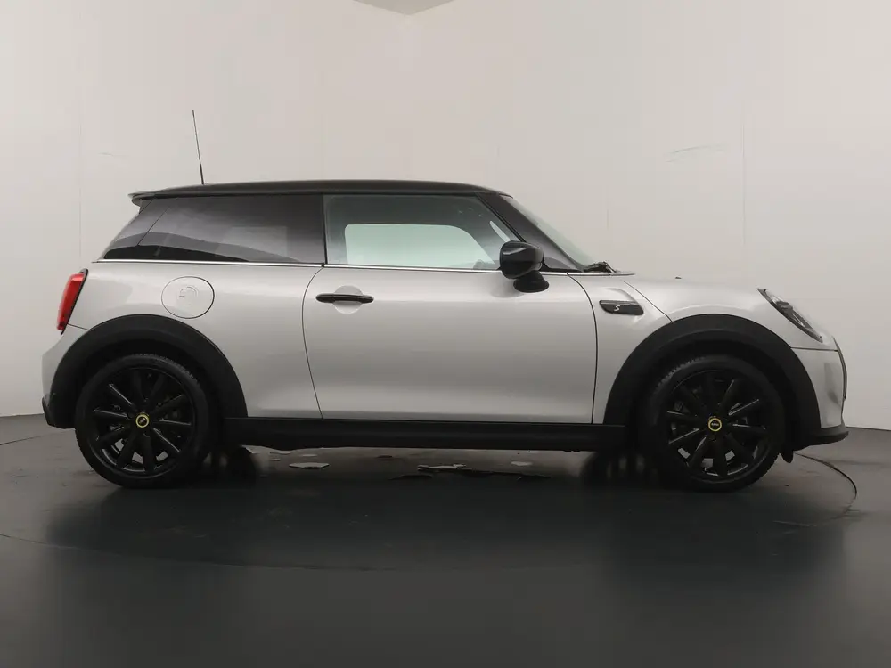 Mini Electric MINI Yours uit 2021, foto 8
