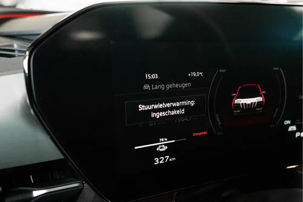 Audi Q6 e-tron Quattro uit 2025, foto 15