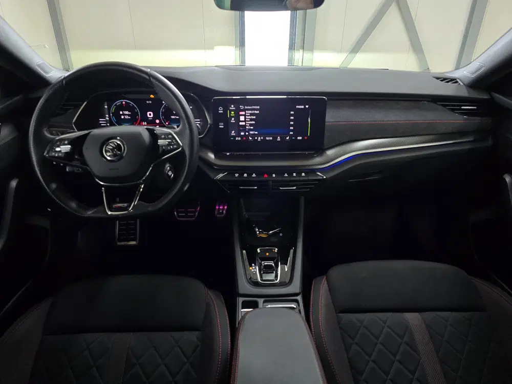 Skoda Octavia Combi 1.4 TSI RS iV PHEV Business uit 2021, foto 6