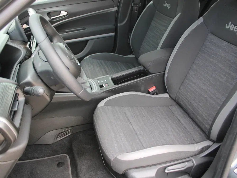 Jeep Avenger Longitude Business Pack 54 kWh uit 2024, foto 15