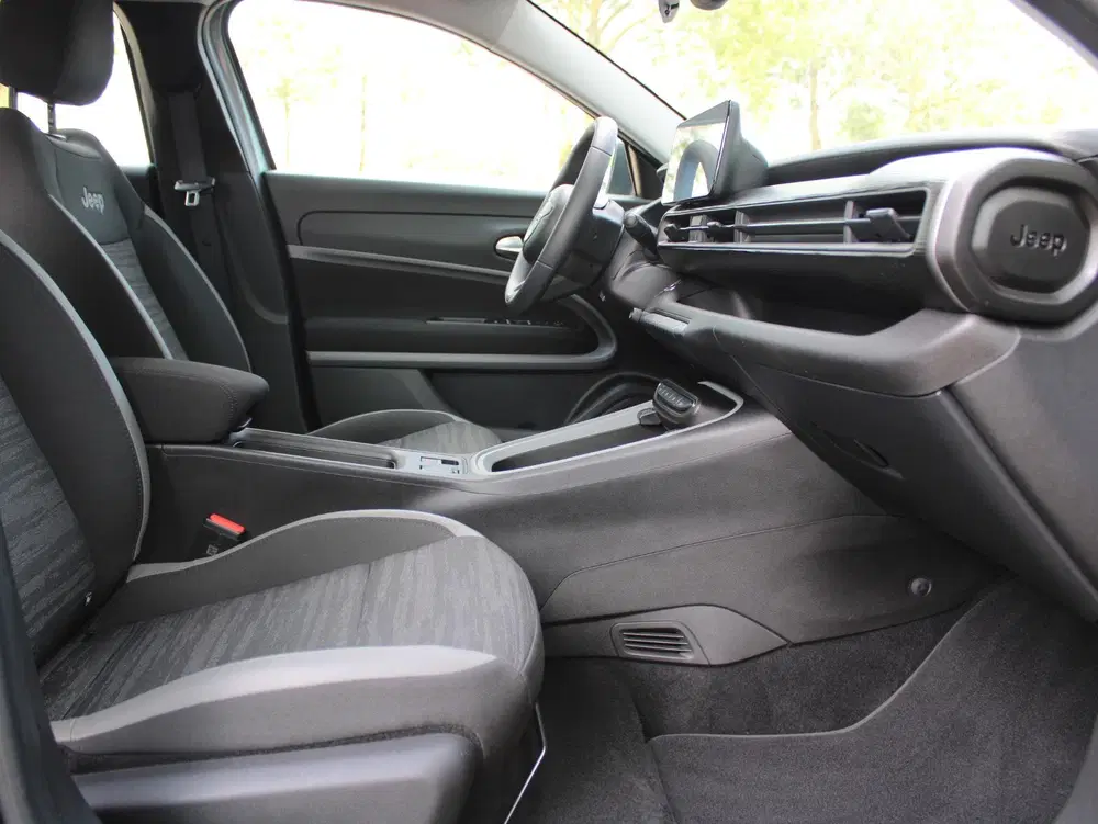 Jeep Avenger Longitude Business Pack 54 kWh uit 2024, foto 7