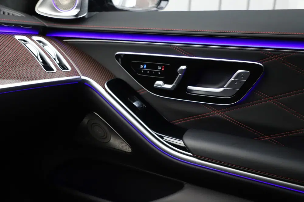 Mercedes-Benz S-Klasse AMG 63 S E Performance Lang uit 2024, foto 10