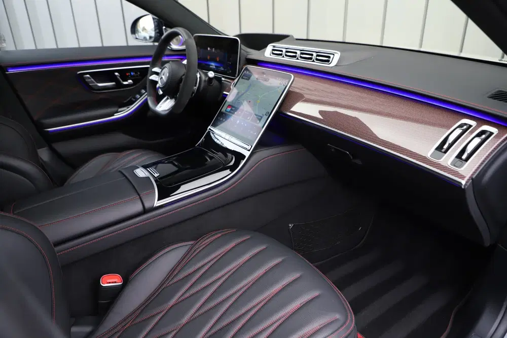 Mercedes-Benz S-Klasse AMG 63 S E Performance Lang uit 2024, foto 2
