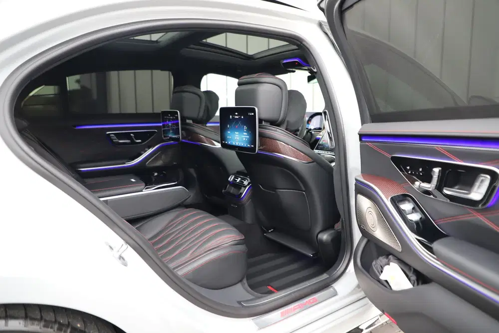 Mercedes-Benz S-Klasse AMG 63 S E Performance Lang uit 2024, foto 6