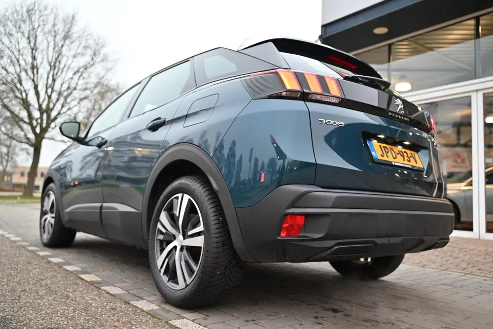Peugeot 3008 1.6 HYbrid 225 Active Pack Business achter uit 2023, foto 9