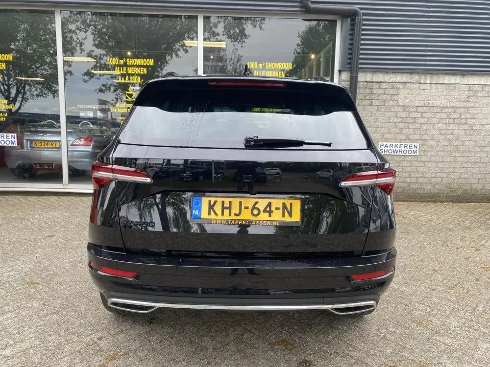 Skoda Karoq 1.5 TSI Sportline Business LEDER uit 2022, foto 18