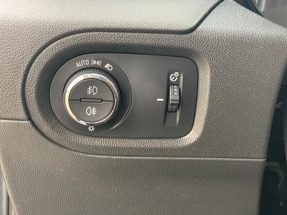 Opel Grandland X 1.2 Turbo Innovation uit 2019, foto 15