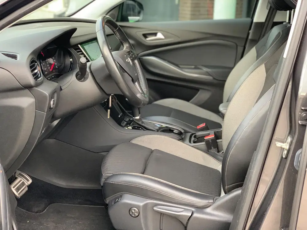 Opel Grandland X 1.2 Turbo Innovation uit 2019, foto 17