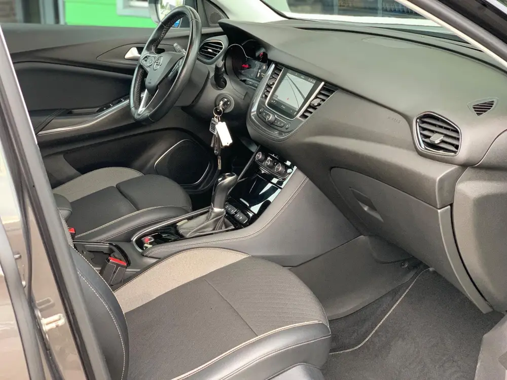 Opel Grandland X 1.2 Turbo Innovation uit 2019, foto 19