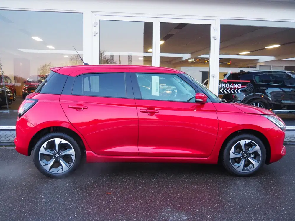 Suzuki Swift 1.2 Select Smart Hybrid uit 2025, foto 4
