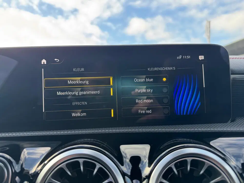 Mercedes-Benz CLA 250 e AMG Panorama L uit 2022, foto 11