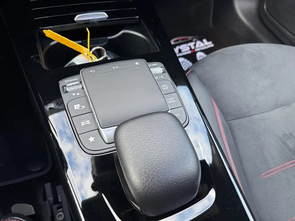 Mercedes-Benz CLA 250 e AMG Panorama L uit 2022, foto 15