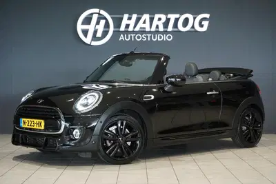 Mini Cabrio 1.5 Cooper Sidewalk Edition JCW + CAMERA uit 2021