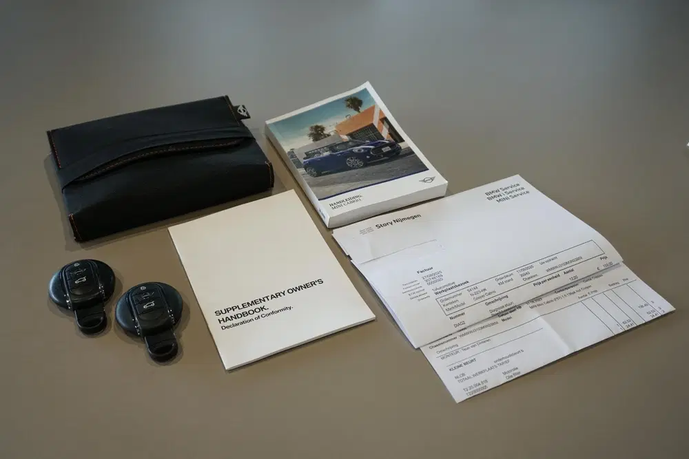 Mini Cabrio 1.5 Cooper Sidewalk Edition JCW + CAMERA uit 2021, foto 13