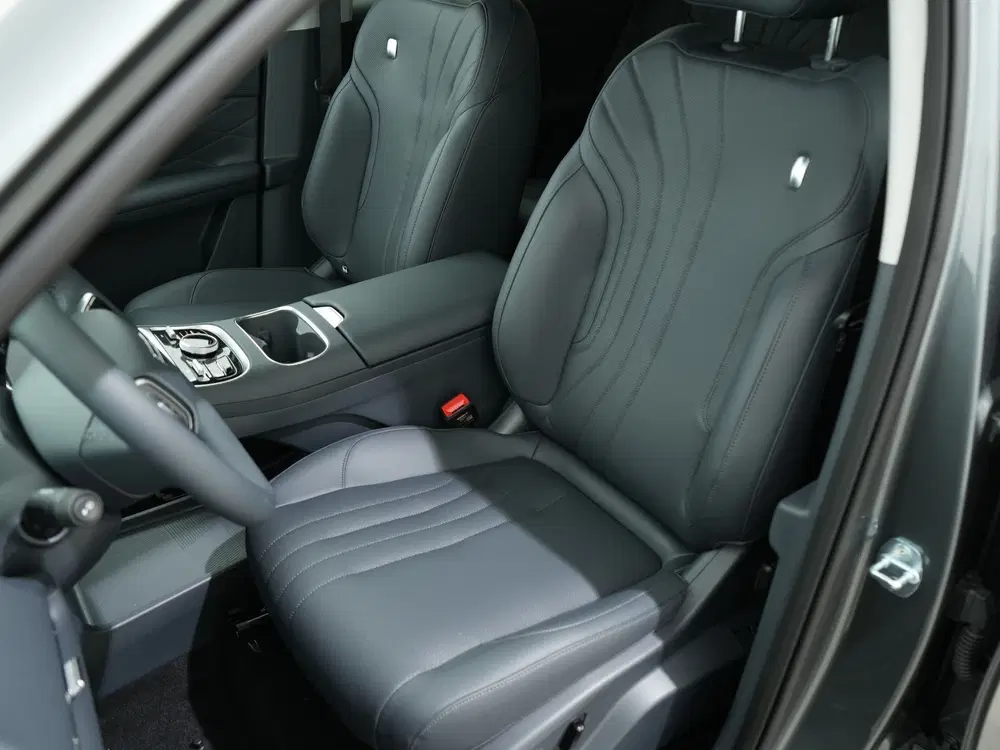 Geely Starray EM-i 1.5 PLUG-IN HYBRID 262PK PRO 1005KM WLTP uit 2026, foto 4