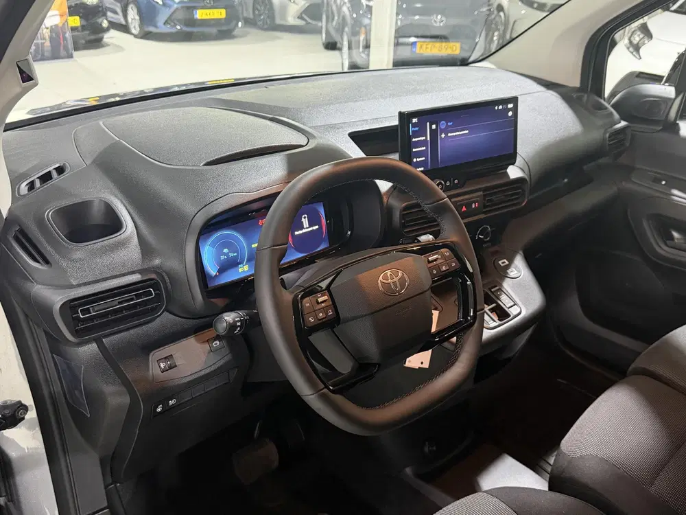 Toyota Proace City 50 KWH 10th Anniversary Uit voor uit 2026, foto 2