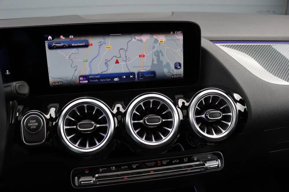 Mercedes-Benz GLA GLA 250 e Star Edition AMG Line uit 2024, foto 10