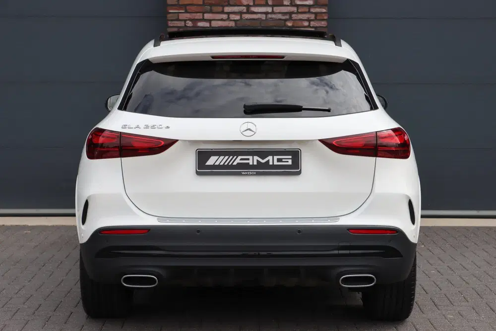 Mercedes-Benz GLA GLA 250 e Star Edition AMG Line uit 2024, foto 15