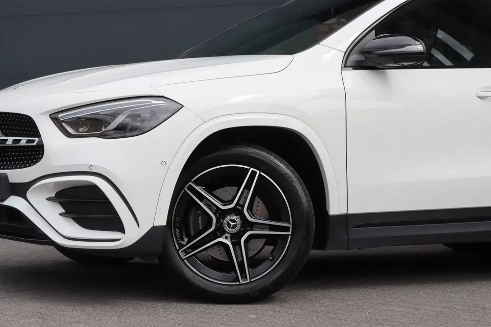 Mercedes-Benz GLA GLA 250 e Star Edition AMG Line uit 2024, foto 17