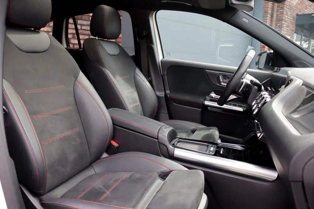 Mercedes-Benz GLA GLA 250 e Star Edition AMG Line uit 2024, foto 6