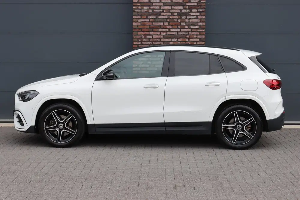 Mercedes-Benz GLA GLA 250 e Star Edition AMG Line uit 2024, foto 9