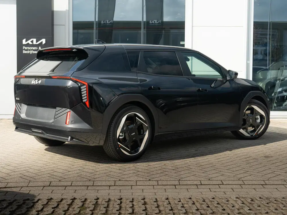 Kia EV4 Plus Advanced 81.4 kWh uit 2026, foto 4