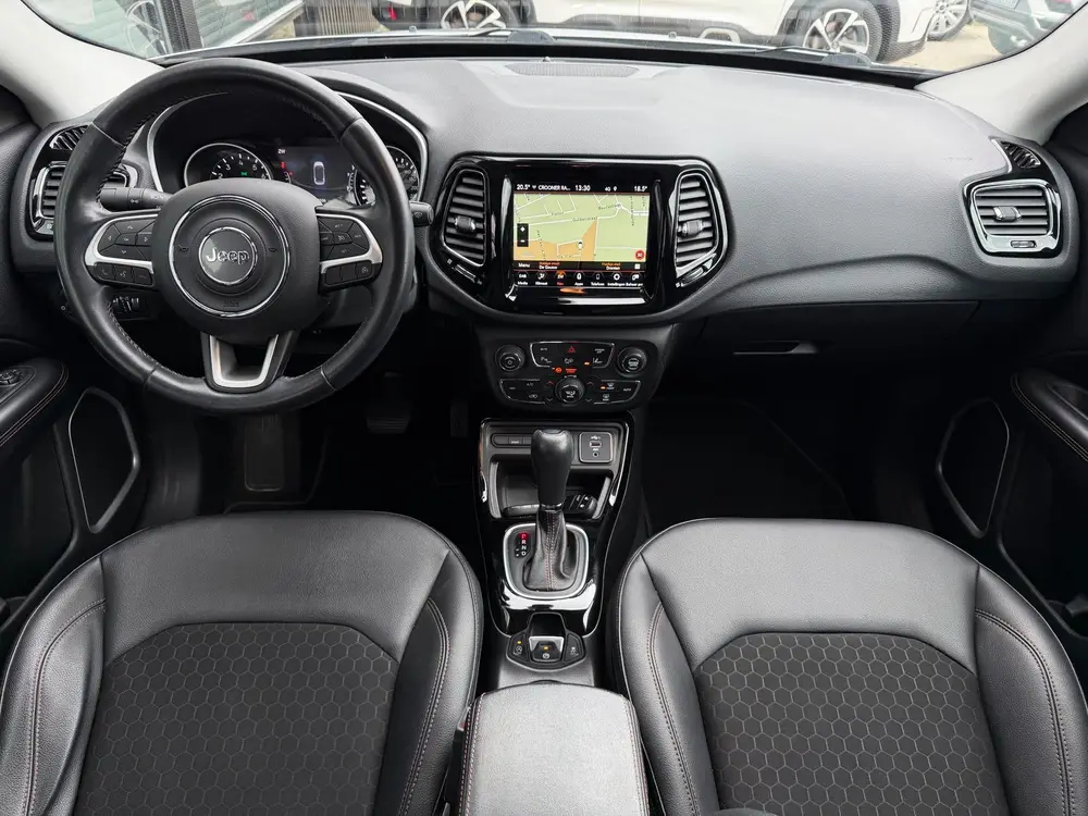 Jeep Compass 1.3T Limited DDCT Aut Full Option ACC 1750KG Tr uit 2020, foto 2