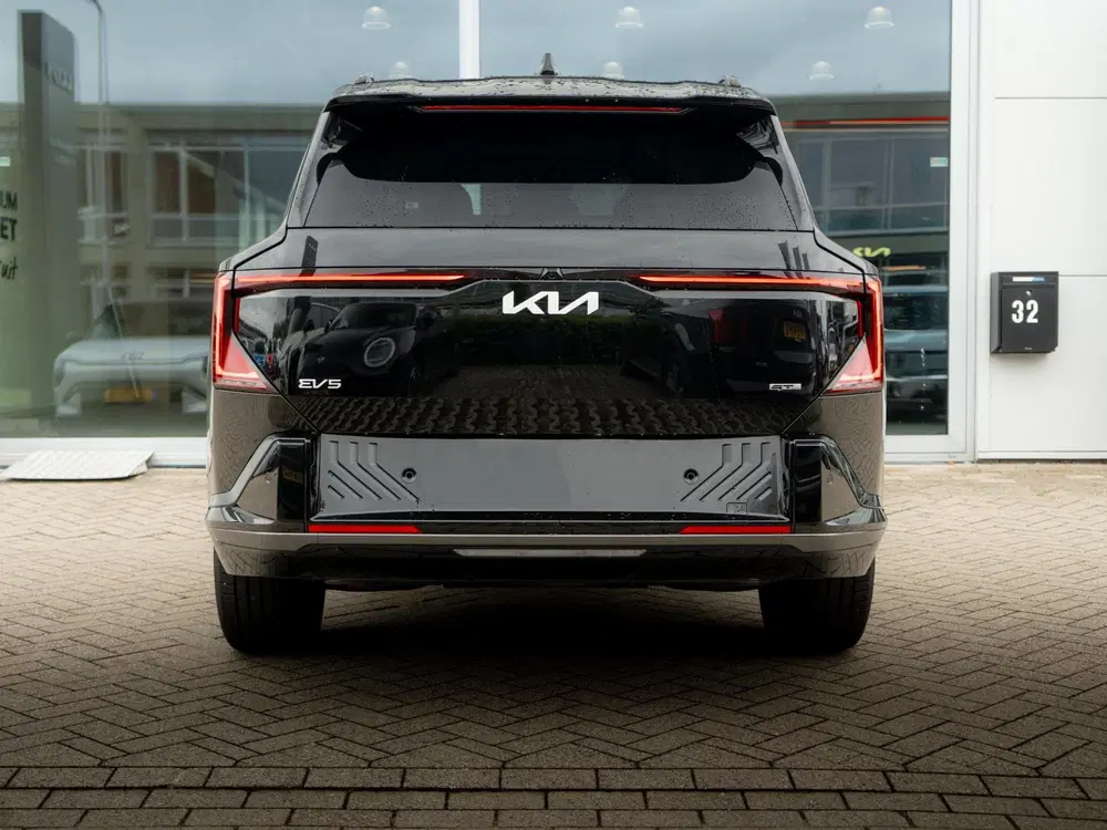 Kia EV5 GT-PlusLine 81.4 kWh uit 2026, foto 6
