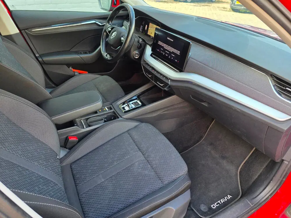 Skoda Octavia 1.5 e-TSI Bns Edition Plus Automaat BJ.2 uit 2021, foto 15