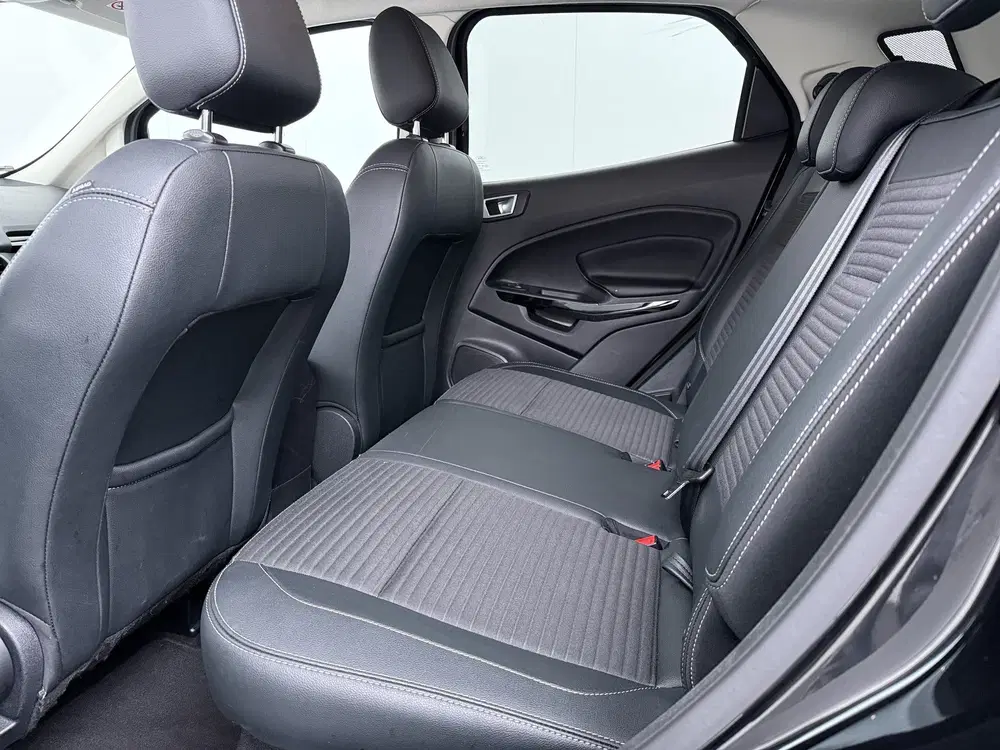 Ford EcoSport 125PK EcoBoost Titanium uit 2020, foto 10