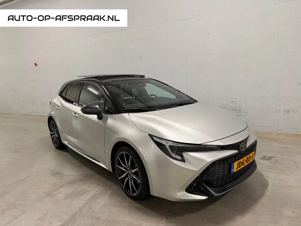 Toyota Corolla Hybrid 180 GR Sport Automaat HUD Pano JBL uit 2025, foto 10
