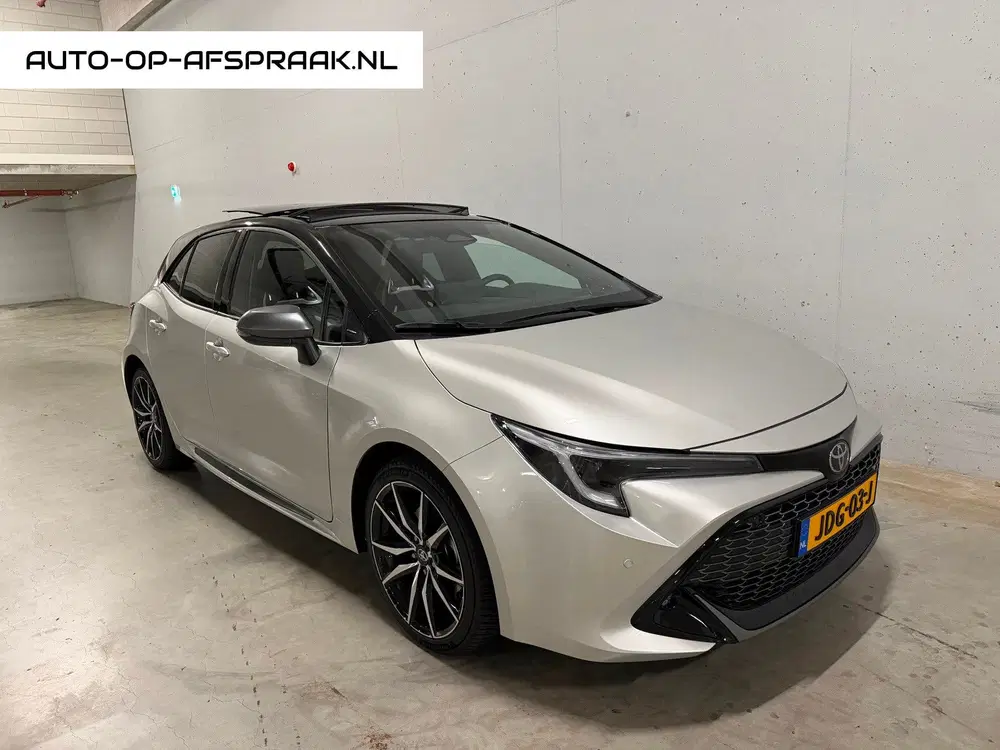 Toyota Corolla Hybrid 180 GR Sport Automaat HUD Pano JBL uit 2025, foto 8