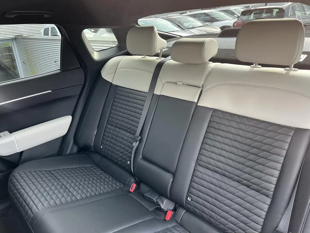 Kia EV4 GT-PlusLine 81.4 kWh Nu in de Showroom in uit 2025, foto 18