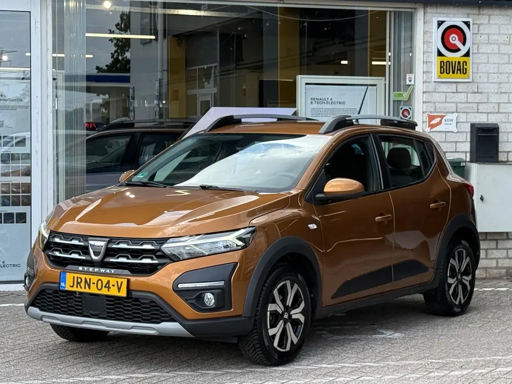 Dacia Sandero 1.0 TCe 90 Comfort uit 2023, foto 5