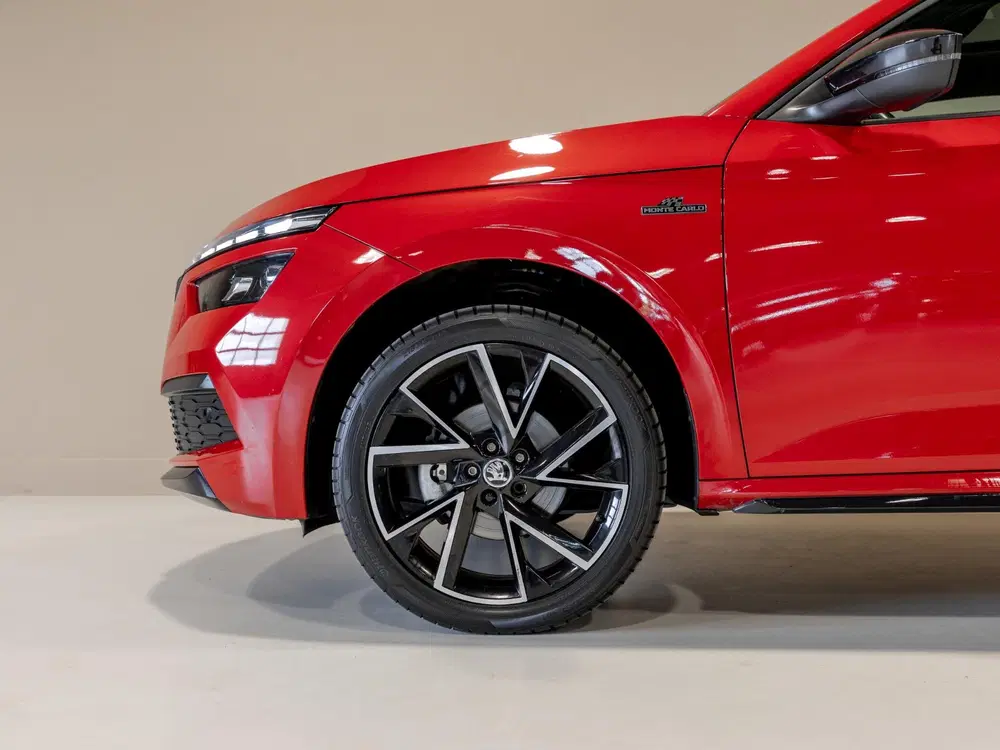 Skoda Kamiq 1.0 TSI Monte Carlo uit 2021, foto 16